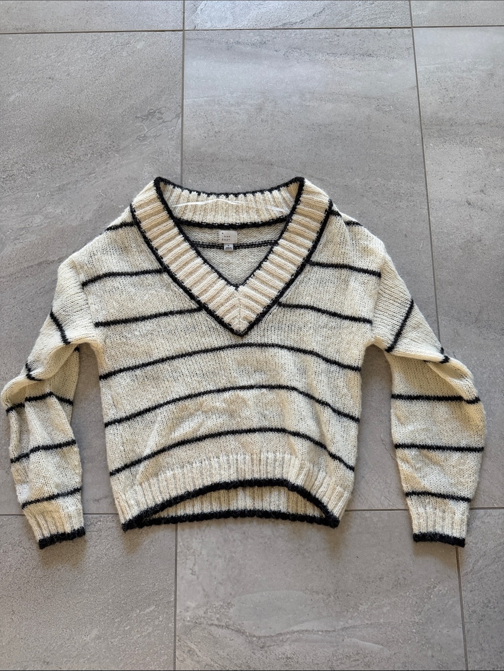 V Neck sweater